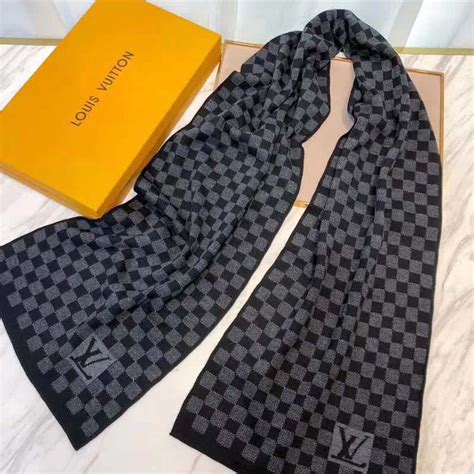 foulard louis vuitton uomo|louis vuitton scarves for men.